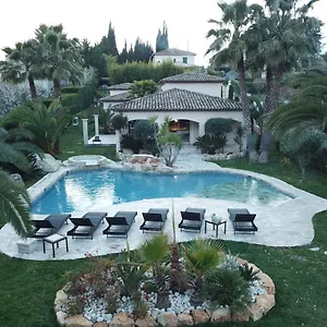 Luxueuse Piscine Et Jacuzzi , Saint-Paul-de-Vence France